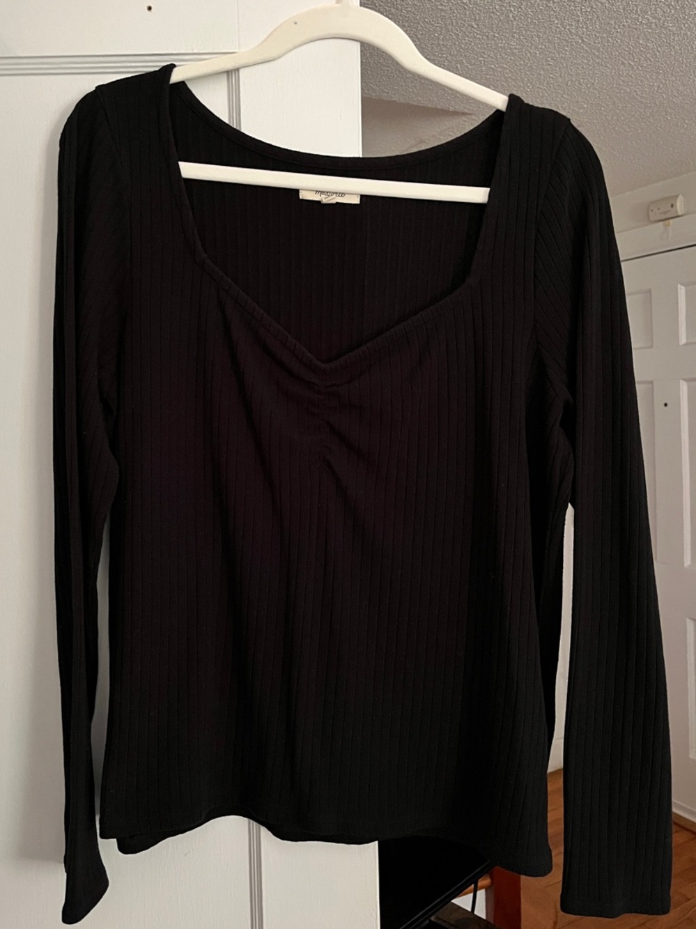 Madewell Black Ribbed Long-Sleeve Scoop Neck Top
